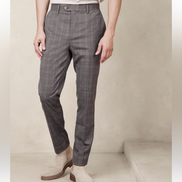 Banana Republic Gray Plaid Suit Trousers. Tailored Fit Size 33W/32L - Picture 1 of 3